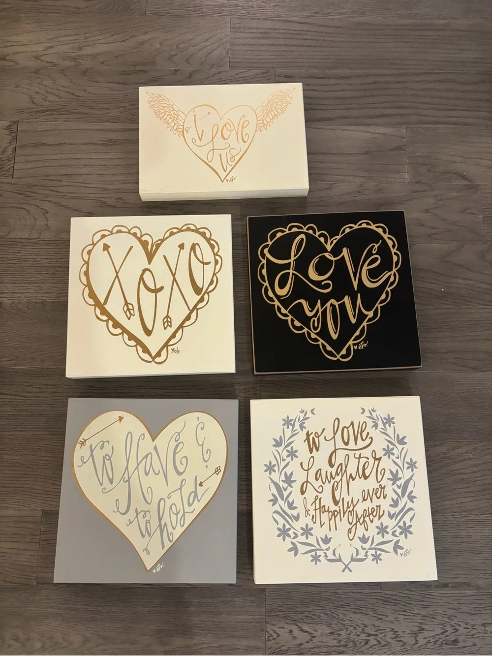 💛🤍Set of 5 Wood Wall Decor Signs- Gold Script Heart Wall Art Set - Love & XOXO🤍💛